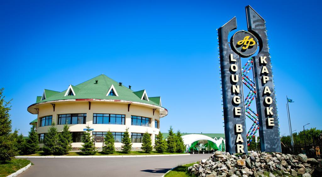 Astana Park Hotel Eksteriør bilde