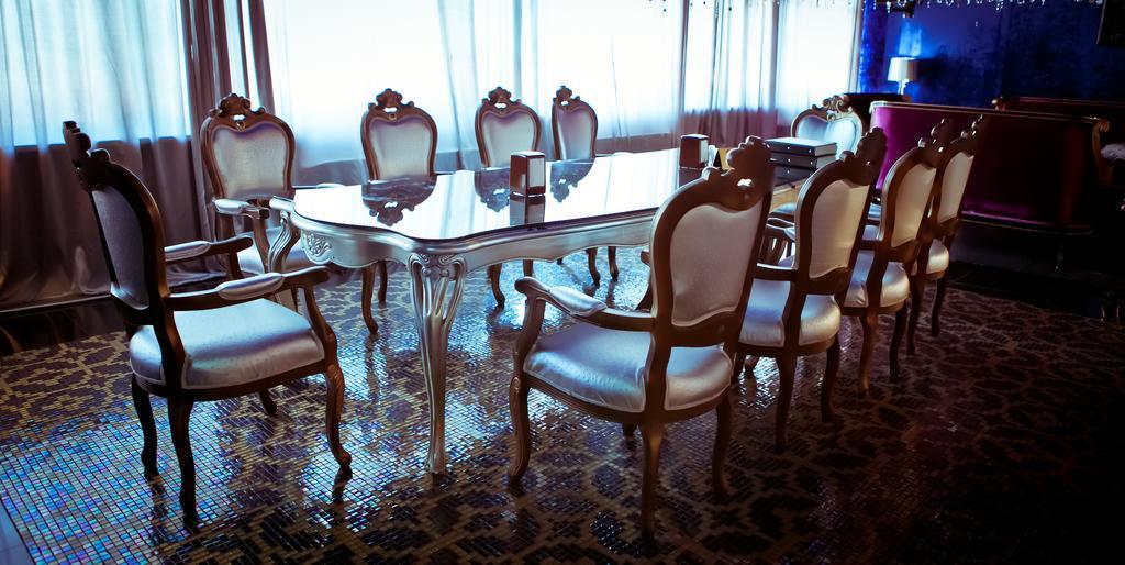 Astana Park Hotel Eksteriør bilde