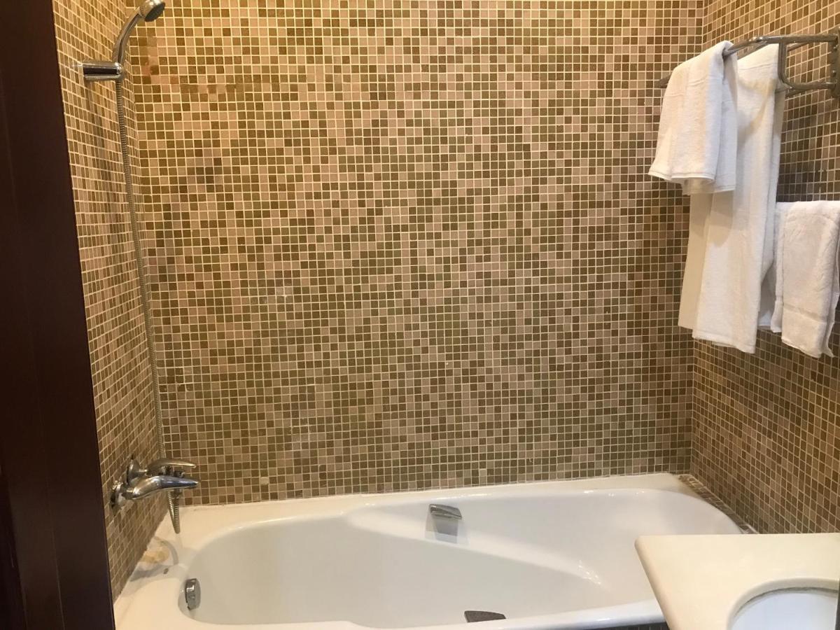 Astana Park Hotel Eksteriør bilde